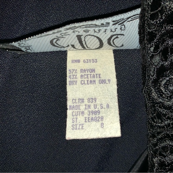 v i n t a g e :: Velvet Vest Bracade Embroidered Overall Back Tie - Picture 10 of 16